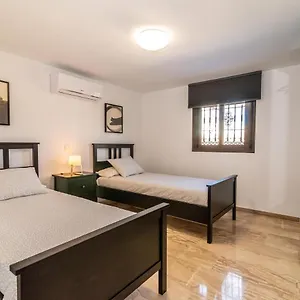 https://villa-benalmadena.1costadelsol.com