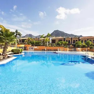https://villa-esclusiva-in-costa-adeje.in-canary-islands.com