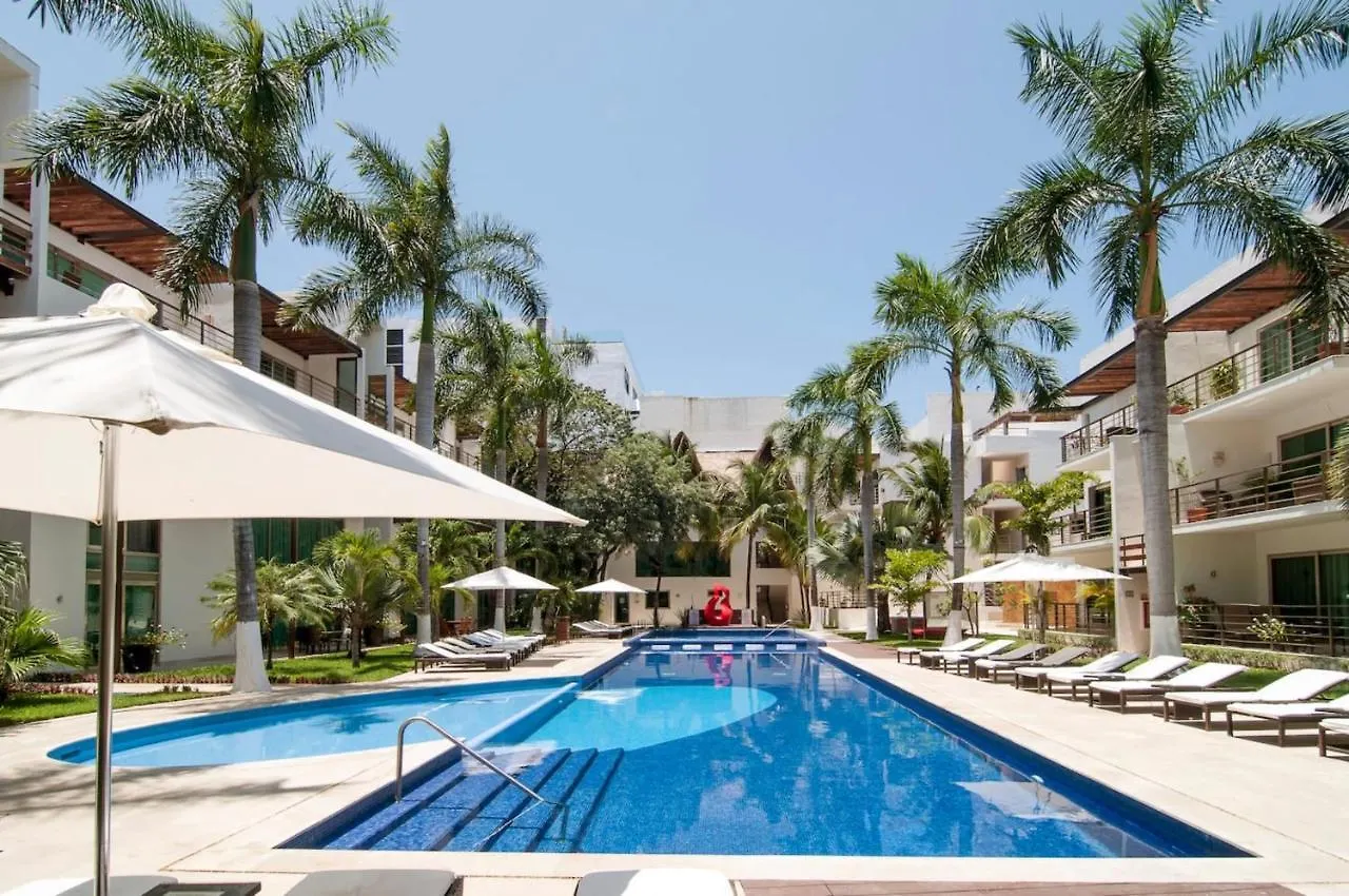 Luxurious & Central Condo In Playa Steps From The Beach Playa del Carmen 0*,  Mexiko