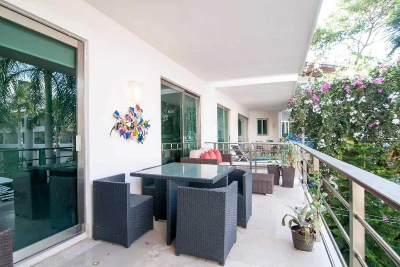 Luxurious & Central Condo In Playa Steps From The Beach Playa del Carmen Mexiko