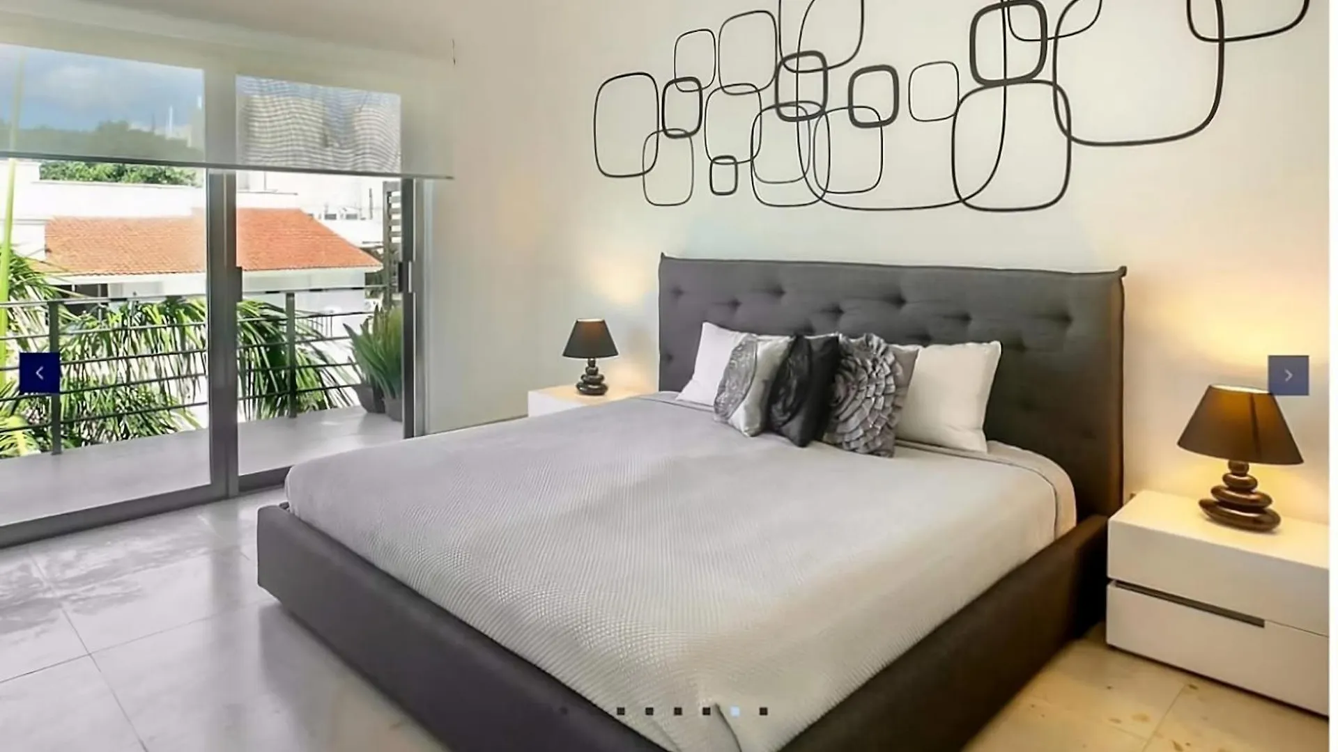 Lägenhet Luxurious & Central Condo In Playa Steps From The Beach Playa del Carmen Mexiko