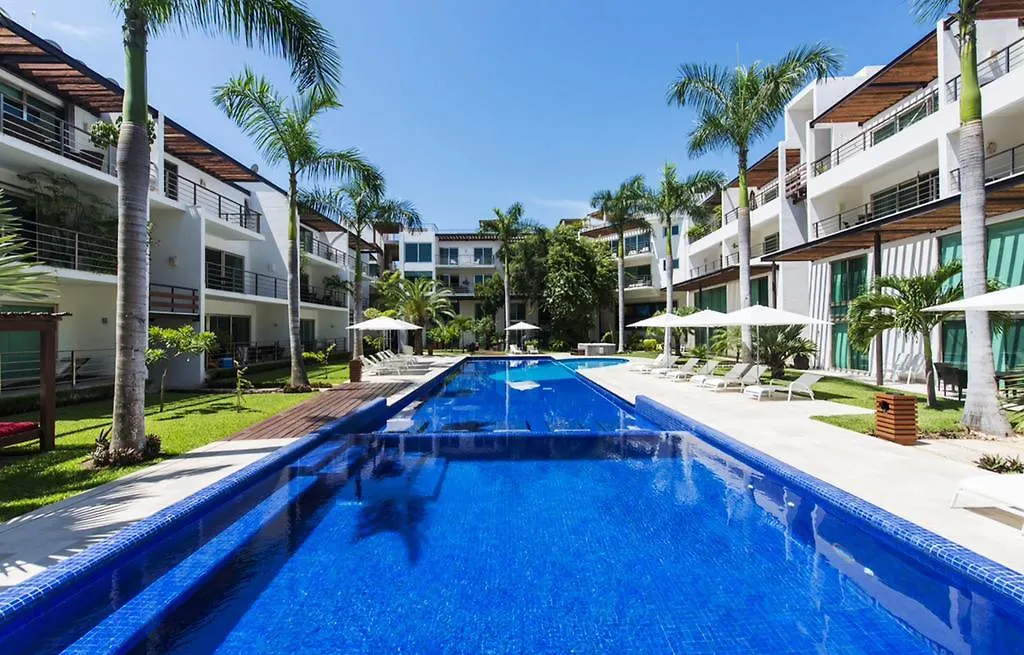 Luxurious & Central Condo In Playa Steps From The Beach Playa del Carmen