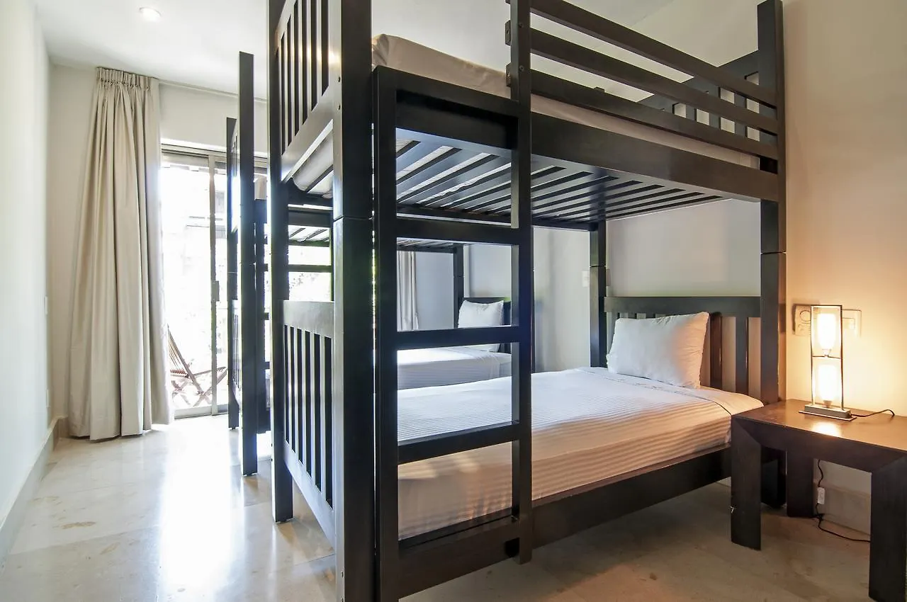 Lägenhet Luxurious & Central Condo In Playa Steps From The Beach Playa del Carmen