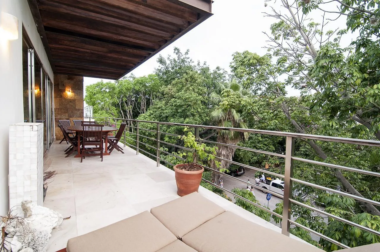 Luxurious & Central Condo In Playa Steps From The Beach Playa del Carmen Lägenhet