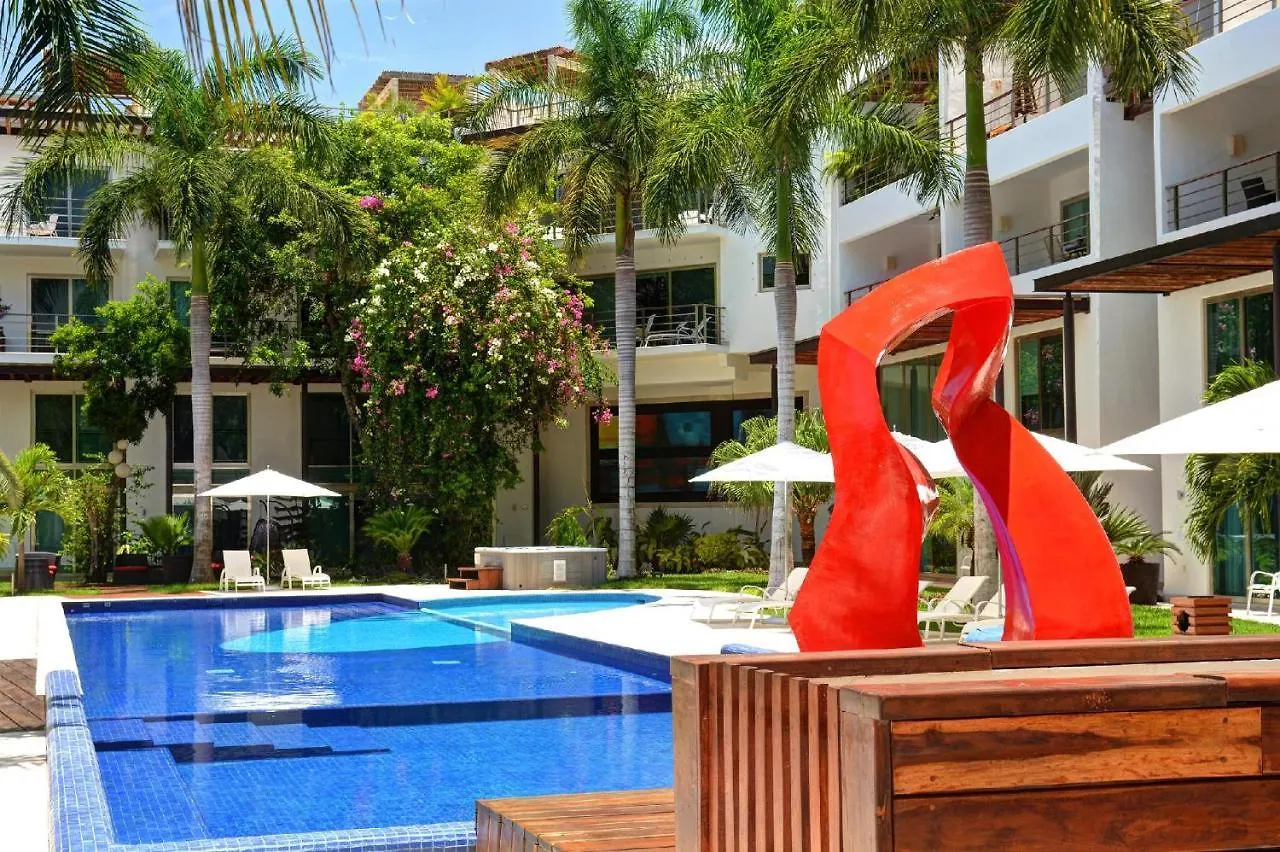 Luxurious & Central Condo In Playa Steps From The Beach Playa del Carmen Lägenhet