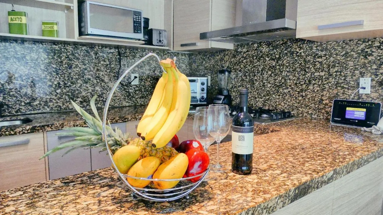 Luxurious & Central Condo In Playa Steps From The Beach Playa del Carmen Lägenhet